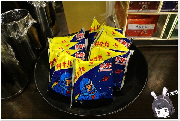 好客燒烤(中壢店)：[食記]►桃園中壢區◄好客燒烤海鮮吃到飽/調酒喝到爽/帝王蟹腳/戰斧牛排/萬里蟹/嚴選泰國蝦/琥珀蝦/霸王蝦/法式松阪豬排