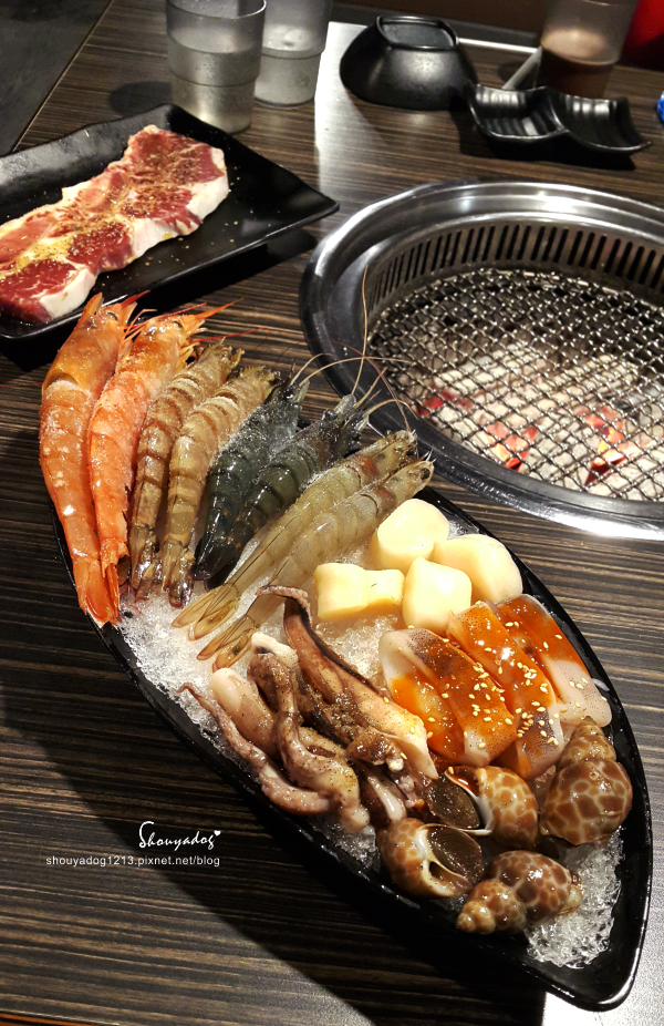 好客燒烤(中壢店):【吃到飽】浪漫調酒X燒烤火鍋 海鮮滿滿帝王餐 桃園燒肉 好客燒烤