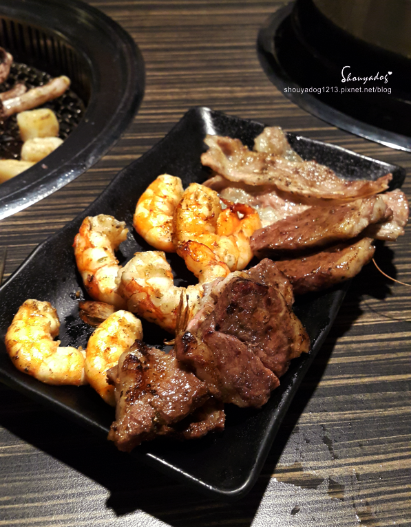 好客燒烤(中壢店):【吃到飽】浪漫調酒X燒烤火鍋 海鮮滿滿帝王餐 桃園燒肉 好客燒烤