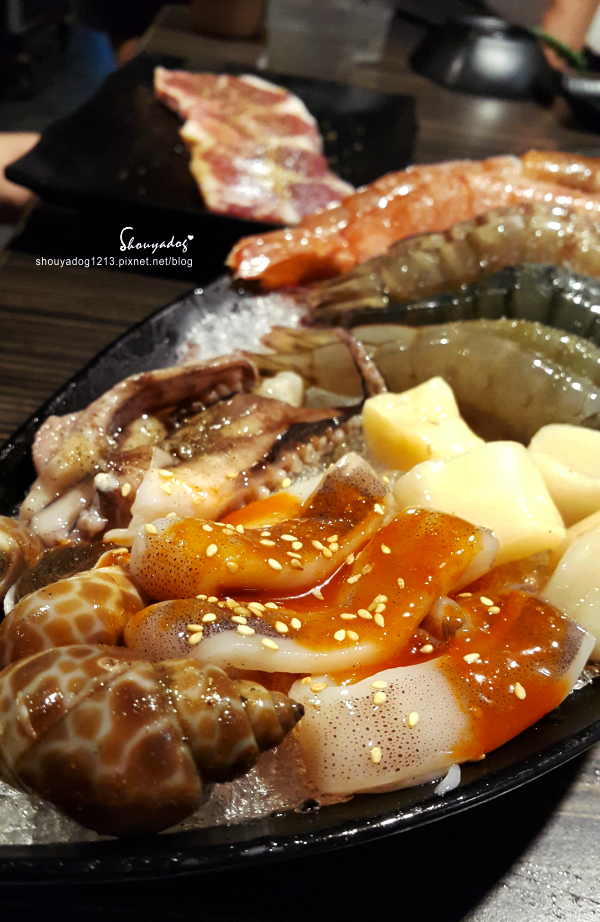 好客燒烤(中壢店):【吃到飽】浪漫調酒X燒烤火鍋 海鮮滿滿帝王餐 桃園燒肉 好客燒烤