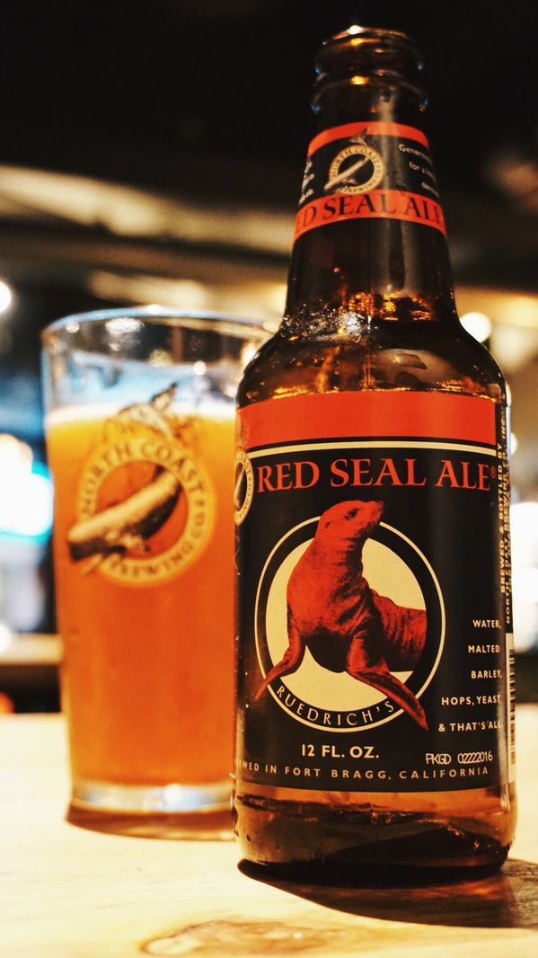 TAKE OUT burger & cafe：Take out Burger&Cafe│百元特製漢堡│CP值破表美式餐廳│捷運六張犁站臨近通化夜市