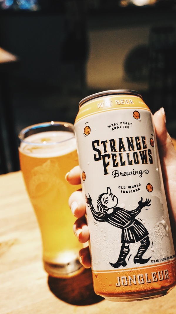 TAKE OUT burger & cafe：Take out Burger&Cafe│百元特製漢堡│CP值破表美式餐廳│捷運六張犁站臨近通化夜市