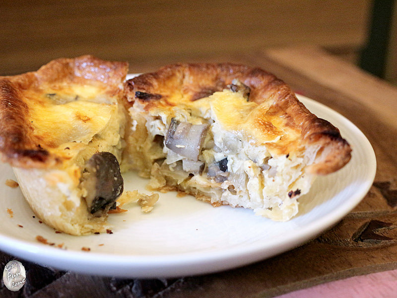 Funny Pig via Kate's Fun Zone Funny Pig via Kate's Fun Zone