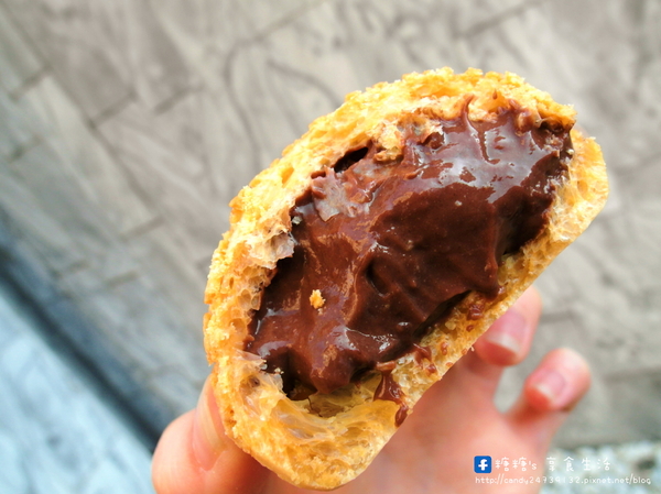 泡芙之家:〖台中│美食〗泡芙之家 ❤ 係金餒!!係金餒!!脆皮泡芙一顆只要10元!!!只要10元!! 泡芙之家:〖台中│美食〗泡芙之家 ❤ 係金餒!!係金餒!!脆皮泡芙一顆只要10元!!!只要10元!!