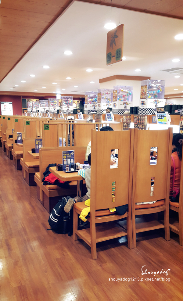 くら寿司 藏壽司(中壢站前店):【迴轉壽司】可以玩扭蛋的くら寿司 藏壽司 in JC Park中壢店