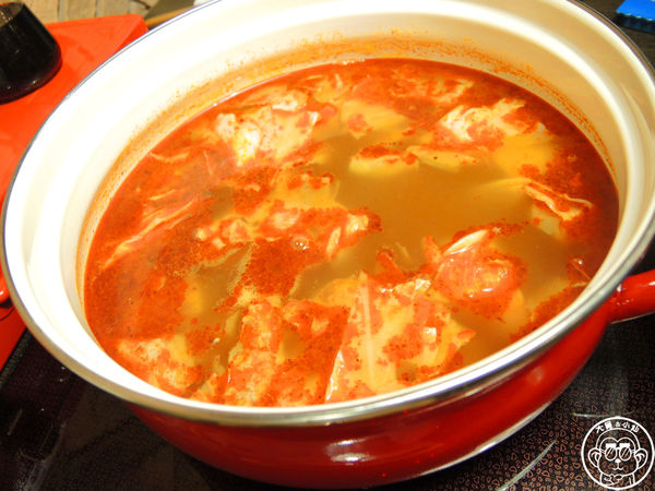 食焱廠 創意鍋物料理(微風南京店)：呷飽祙【台北松山･食焱廠 創意鍋物料理】在實驗室裡吃火鍋