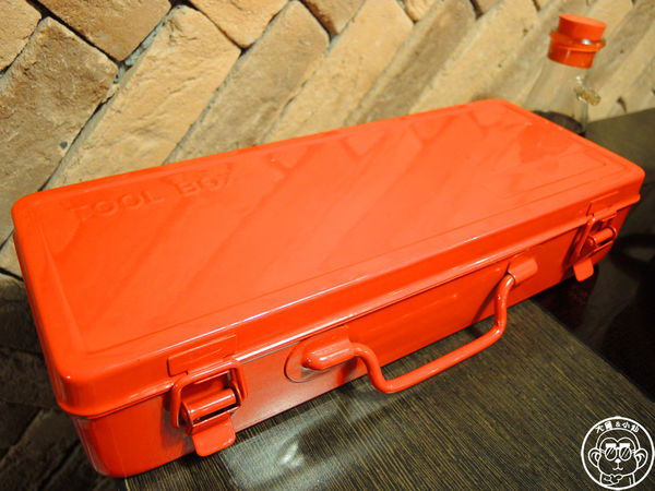 食焱廠 創意鍋物料理(微風南京店)：呷飽祙【台北松山･食焱廠 創意鍋物料理】在實驗室裡吃火鍋