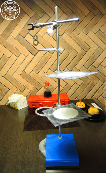 食焱廠 創意鍋物料理(微風南京店)：呷飽祙【台北松山･食焱廠 創意鍋物料理】在實驗室裡吃火鍋