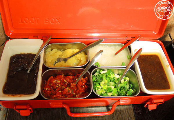 食焱廠 創意鍋物料理(微風南京店)：呷飽祙【台北松山･食焱廠 創意鍋物料理】在實驗室裡吃火鍋