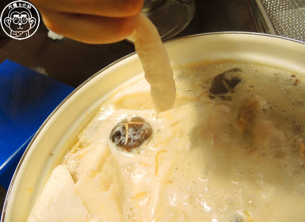 食焱廠 創意鍋物料理(微風南京店)：呷飽祙【台北松山･食焱廠 創意鍋物料理】在實驗室裡吃火鍋