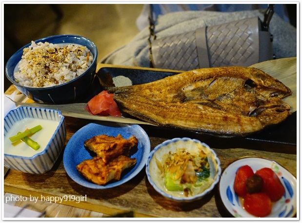 [高雄]凹子底公園旁 人氣日式早午餐。不提供訂位服務★初日珈琲