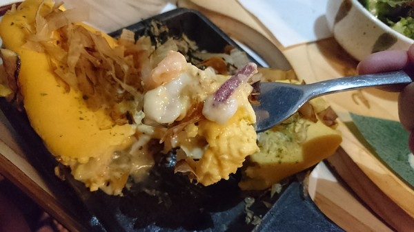 初日二店 初めて初日珈琲：高雄~初日珈琲(明誠店)~超夯日式早午餐~推豐盛烤鮭魚飯糰~排隊美食~高雄必吃~