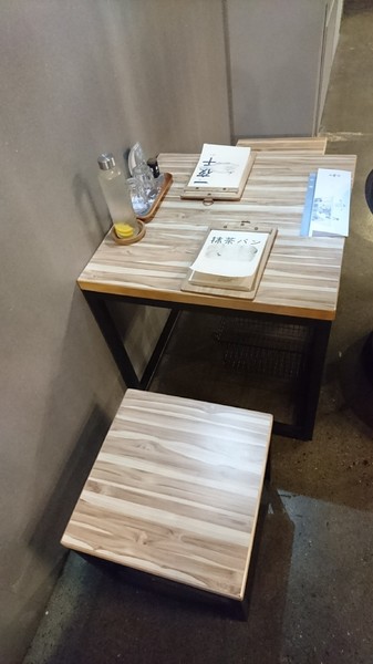 初日二店 初めて初日珈琲：高雄~初日珈琲(明誠店)~超夯日式早午餐~推豐盛烤鮭魚飯糰~排隊美食~高雄必吃~