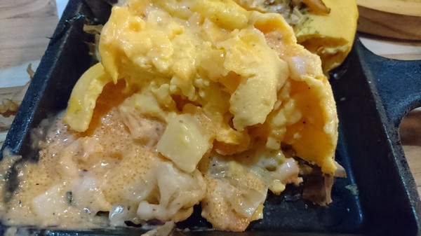 初日二店 初めて初日珈琲：高雄~初日珈琲(明誠店)~超夯日式早午餐~推豐盛烤鮭魚飯糰~排隊美食~高雄必吃~