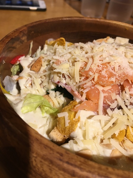 Campus Cafe(站前旗艦店)：[食*台北]Campus cafe (站前店) 校園美式餐廳 木碗沙拉 義大利麵