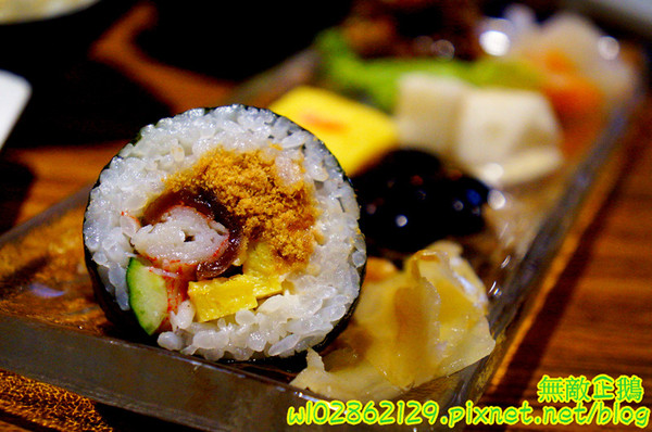 響道食堂：【台南-中西區】炸生蠔x芋泥炸蝦壽司...平價的雙主菜定食~《響道食堂》