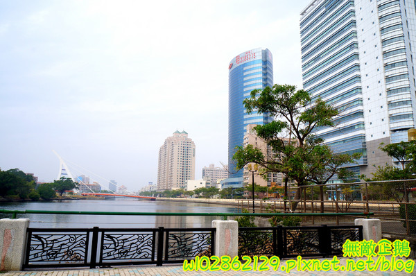 響道食堂：【台南-中西區】炸生蠔x芋泥炸蝦壽司...平價的雙主菜定食~《響道食堂》