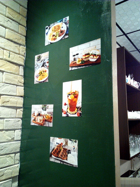 Impronta Cafe 腳印咖啡：☆口碑券No.3☆【永康區】Impronta Cafe 腳印咖啡。可以帶毛小孩內用早午餐的寵物友善餐廳