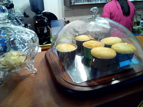 Impronta Cafe 腳印咖啡：☆口碑券No.3☆【永康區】Impronta Cafe 腳印咖啡。可以帶毛小孩內用早午餐的寵物友善餐廳