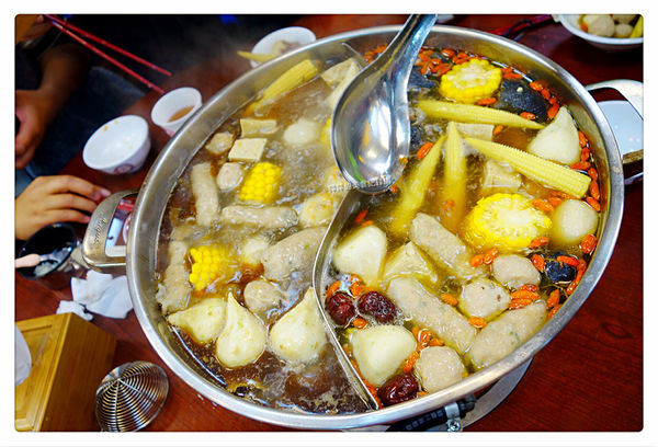帝王食補 土城店 ~ 雙主鍋一次滿足你的味．聚在一起暖暖胃 - 捷運海山站