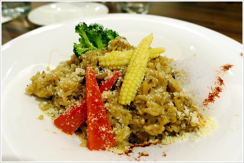 【桃園美食】艾維農歐風素食x藝文畫廊‧採用台灣當季食材的法式精緻套餐!