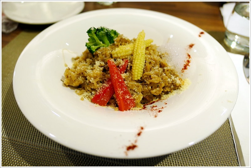 【桃園美食】艾維農歐風素食x藝文畫廊‧採用台灣當季食材的法式精緻套餐!