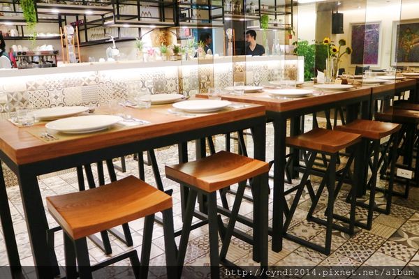 IMG_1018.JPG IMG_1018.JPG