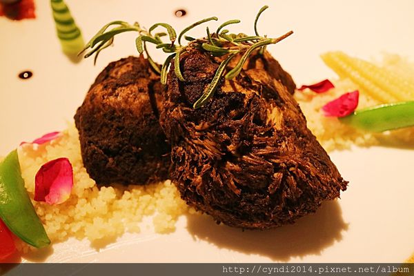 IMG_1047.JPG IMG_1047.JPG