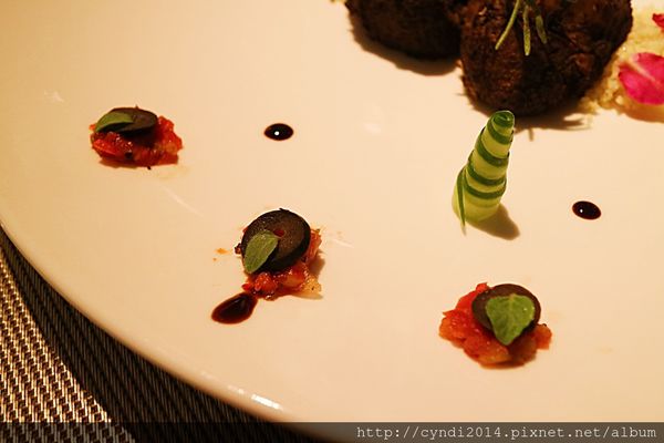 IMG_1048.JPG IMG_1048.JPG