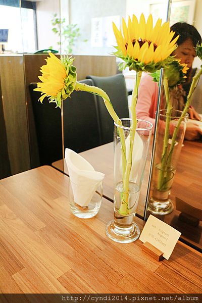 IMG_1008.JPG IMG_1008.JPG