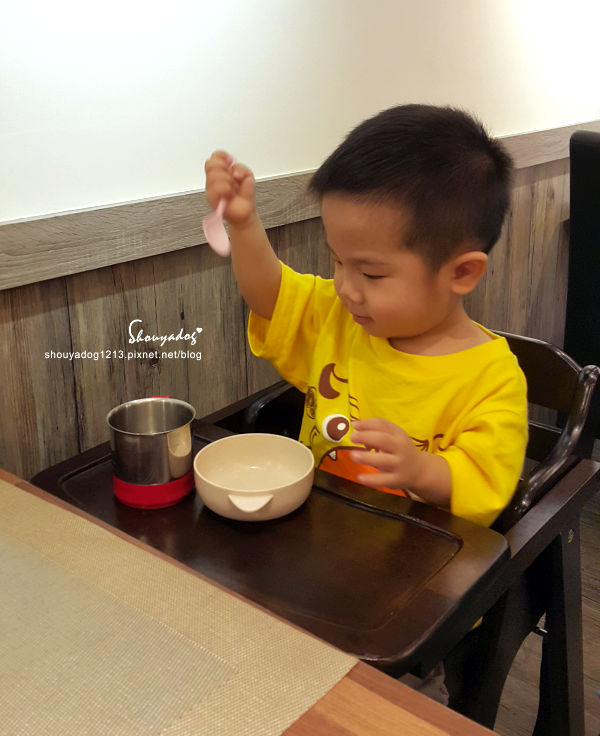 艾維農 歐風素食 x 藝文畫廊:【素食餐廳】新鮮健康的桃園美食 艾維農 歐風素食X藝文畫廊X宅配蛋糕