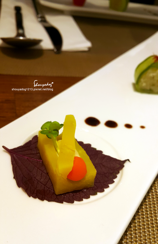 艾維農 歐風素食 x 藝文畫廊:【素食餐廳】新鮮健康的桃園美食 艾維農 歐風素食X藝文畫廊X宅配蛋糕