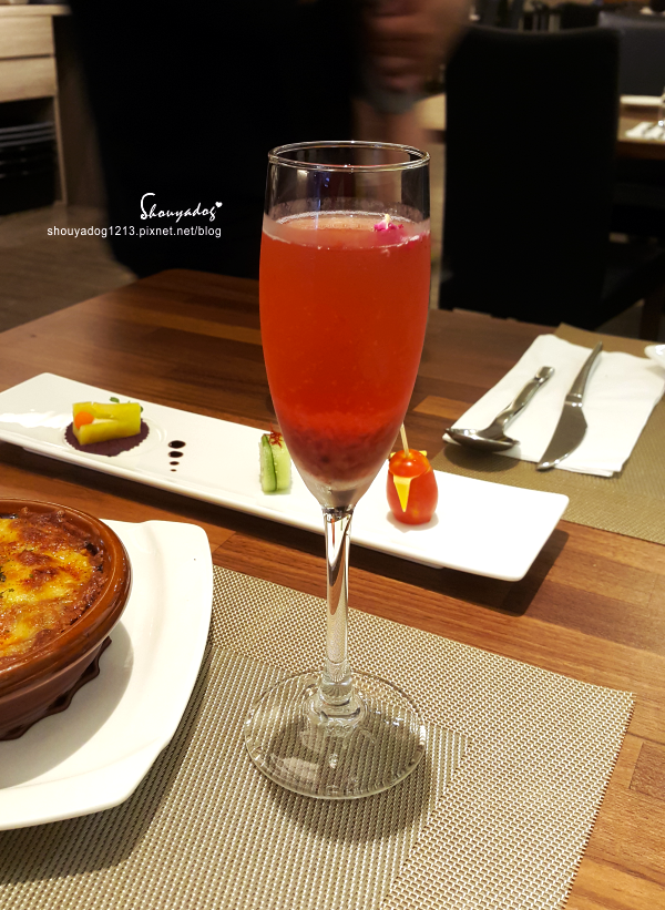 艾維農 歐風素食 x 藝文畫廊:【素食餐廳】新鮮健康的桃園美食 艾維農 歐風素食X藝文畫廊X宅配蛋糕