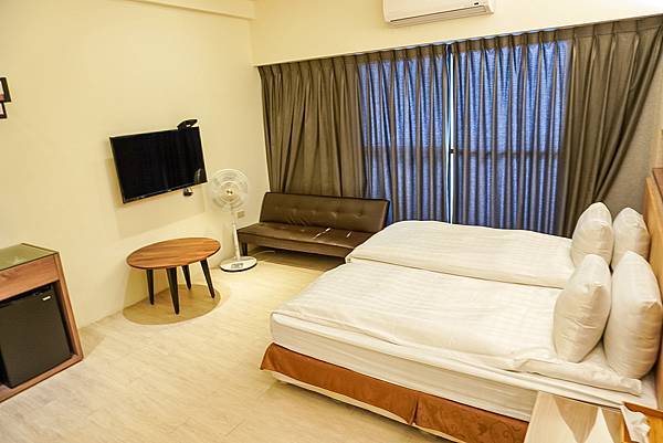 /tmp/phpi56h1f /tmp/phpi56h1f