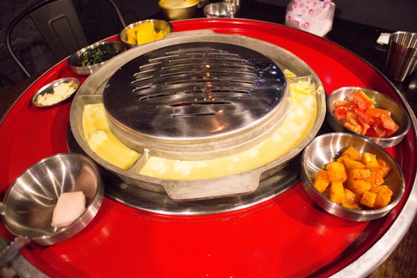 燒出名堂：[台南]韓式燒肉報到！！新排隊夯店 燒出名堂