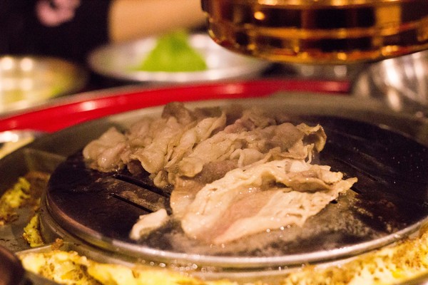 燒出名堂：[台南]韓式燒肉報到！！新排隊夯店 燒出名堂