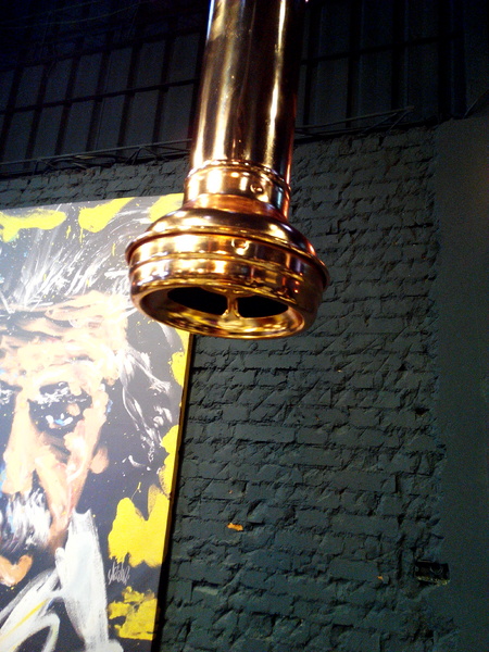 燒出名堂：【東區】燒出名堂。位於夢時代對面，提供專業貼心桌邊燒烤服務的韓國烤肉