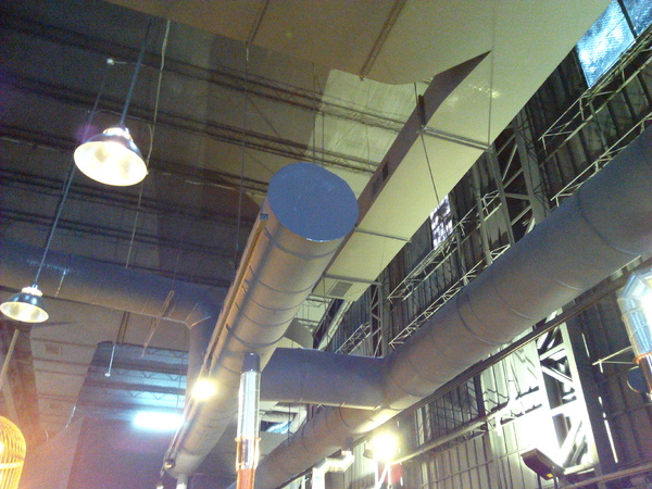 燒出名堂：【東區】燒出名堂。位於夢時代對面，提供專業貼心桌邊燒烤服務的韓國烤肉