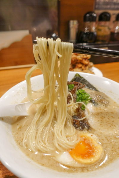 哲麵 - 想吃整年免錢麵的大胃王快來挑戰！