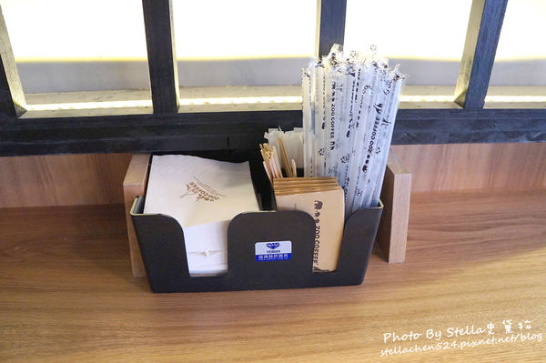 【咖啡廳】都市的動物園咖啡廳ZOO COFFEE(台灣一號店)★微風南京/韓國咖啡廳/大象裝潢