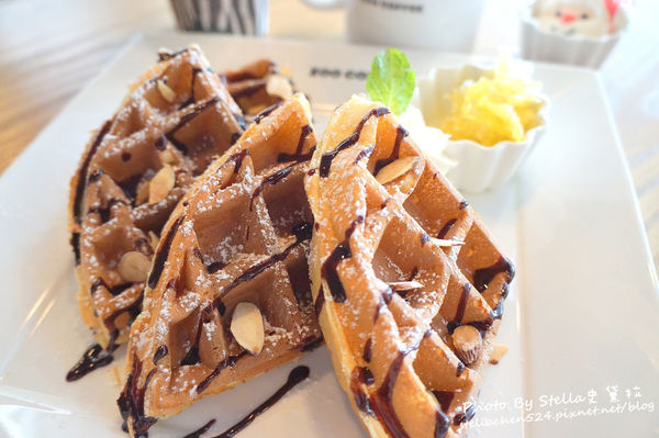 【咖啡廳】都市的動物園咖啡廳ZOO COFFEE(台灣一號店)★微風南京/韓國咖啡廳/大象裝潢