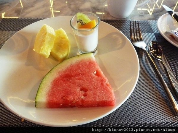 雅樂軒69-水果和優格杯.JPG 雅樂軒69-水果和優格杯.JPG