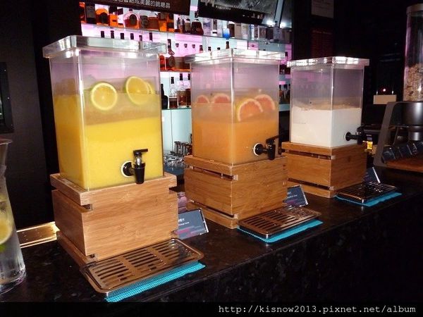 雅樂軒38-果汁區.JPG 雅樂軒38-果汁區.JPG