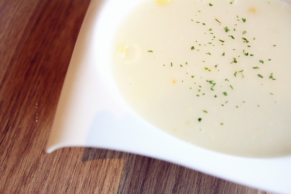 對味The Taste：【新北市中和區。早午餐】對味The Taste 提供免費wifi 提供插座 免服務費 景安捷運站