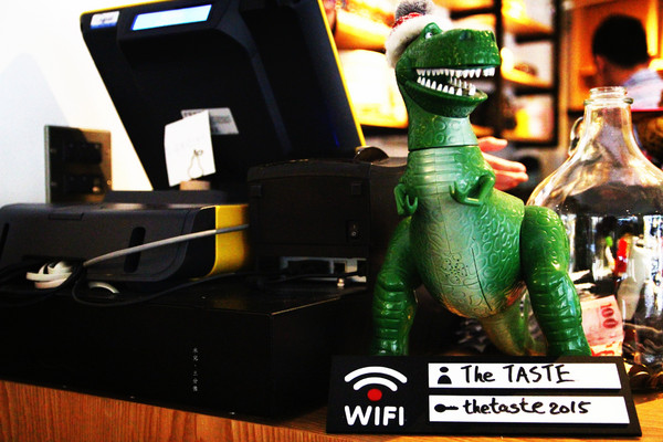 對味The Taste：【新北市中和區。早午餐】對味The Taste 提供免費wifi 提供插座 免服務費 景安捷運站