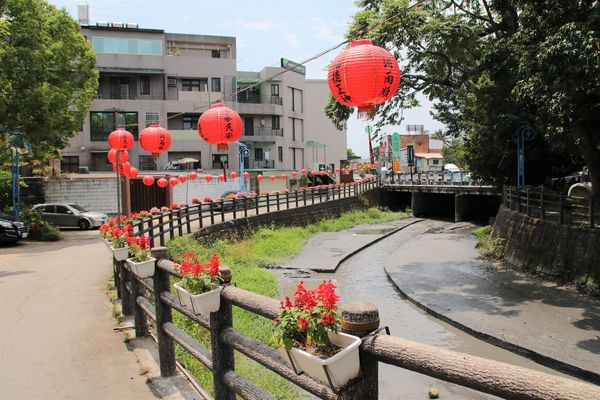 文心園・花園咖啡：【南投景點】文心園花園咖啡~巴洛克式的歐風設計，浪漫的異國風情，復古唯美水池，免費無料的拍照景點