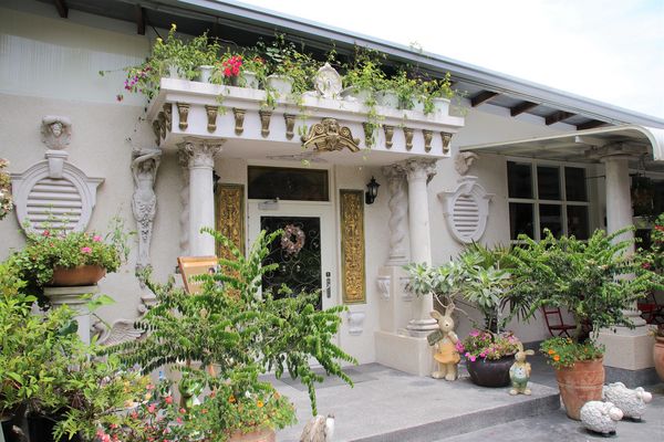 文心園・花園咖啡：【南投景點】文心園花園咖啡~巴洛克式的歐風設計，浪漫的異國風情，復古唯美水池，免費無料的拍照景點