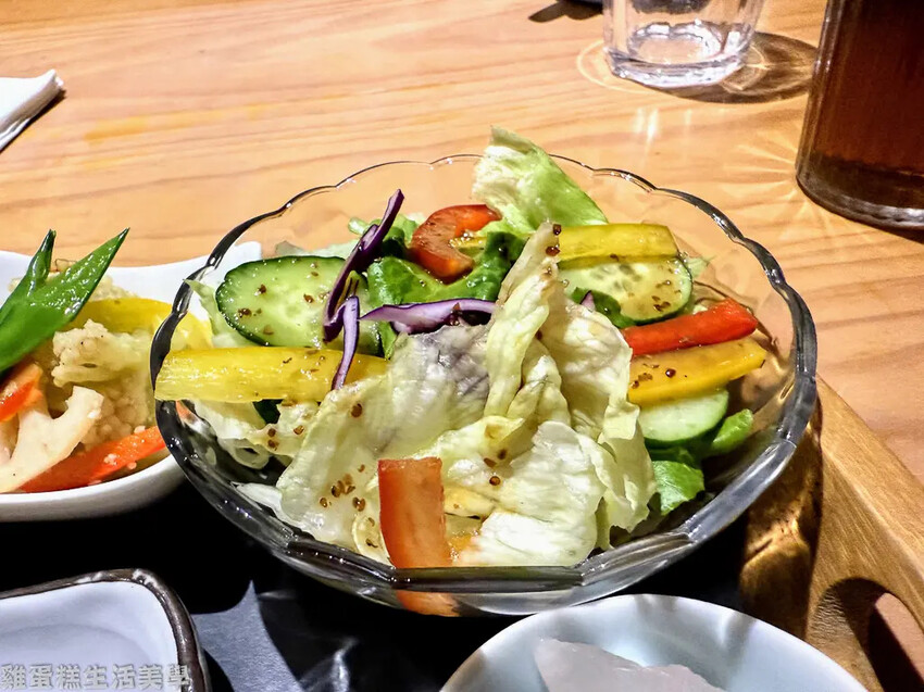 【台中食記】小野食堂 - 精明一街附近的老宅餐廳,擺盤配菜都