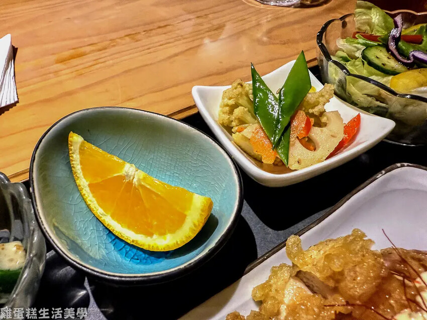 【台中食記】小野食堂 - 精明一街附近的老宅餐廳,擺盤配菜都