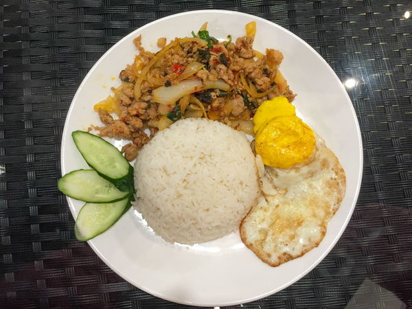 台泰 泰式陶鍋x街頭料理 - 商業午餐cp值不錯